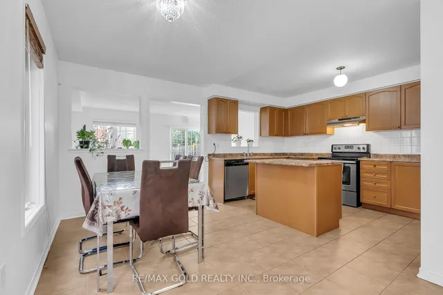 Additional image 12 of 144 Crystalview Cres