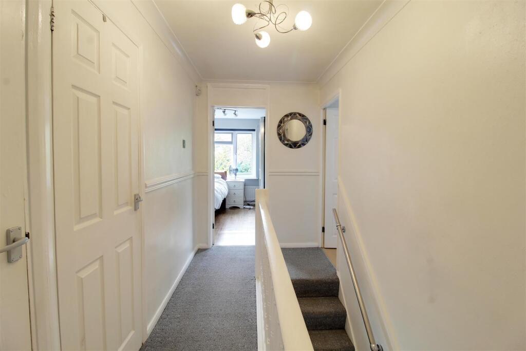 Additional image 19 of Oaklands Avenue, Brookmans Park