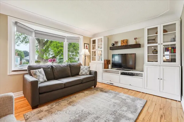 Additional image 29 of 246 East 43rd St