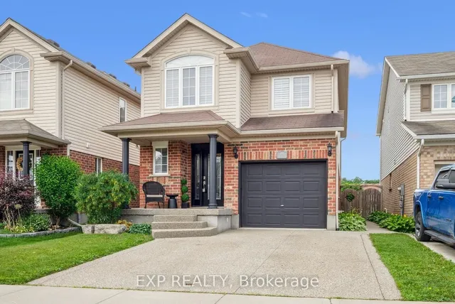457 Beaumont Cres