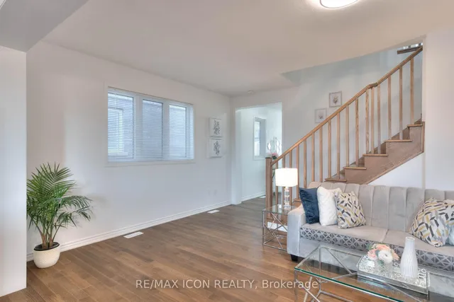 Additional image 10 of 22 Saxony St