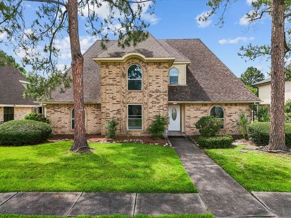 9822 Sagedale Dr, Houston, TX 77089