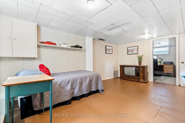 Additional image 24 of 31 Westleigh Cres