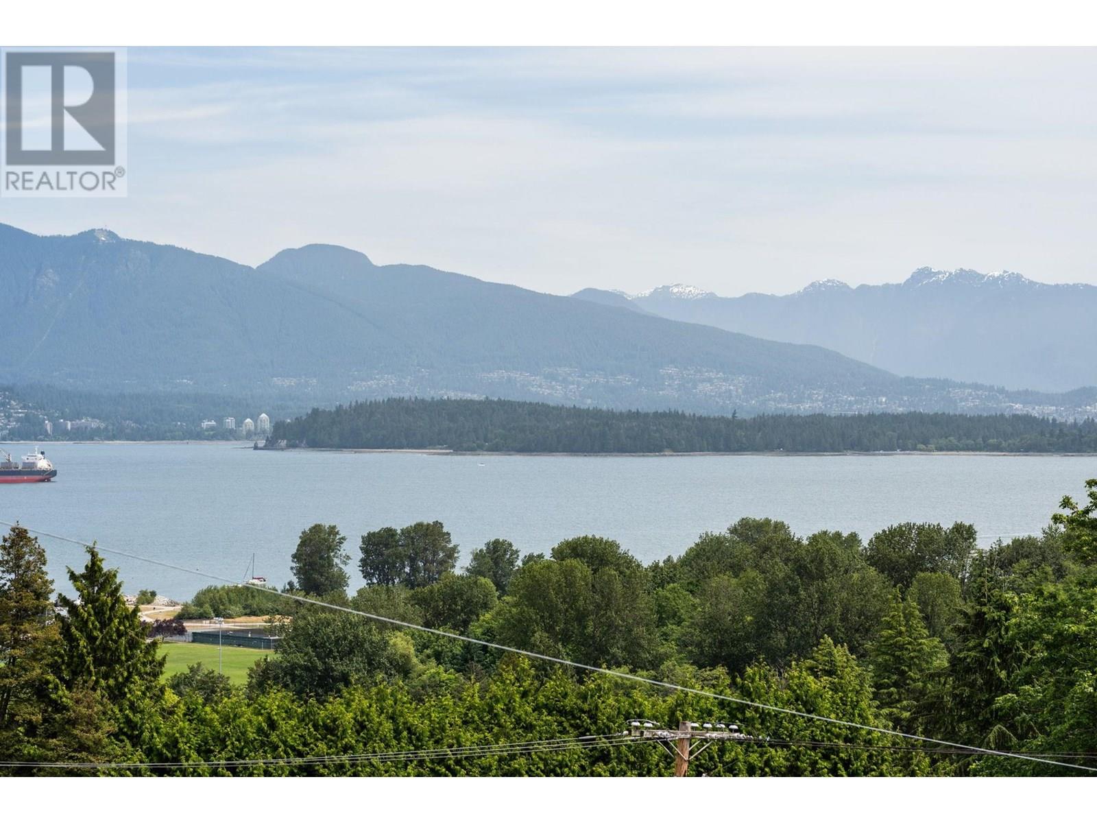 4409 WEST 5TH AVENUE|Vancouver, British Columbia V6R1S4