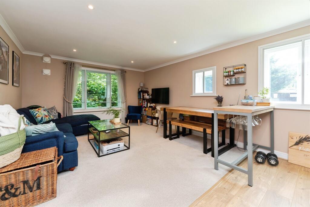 Additional image 4 of North Drive, Hatfield