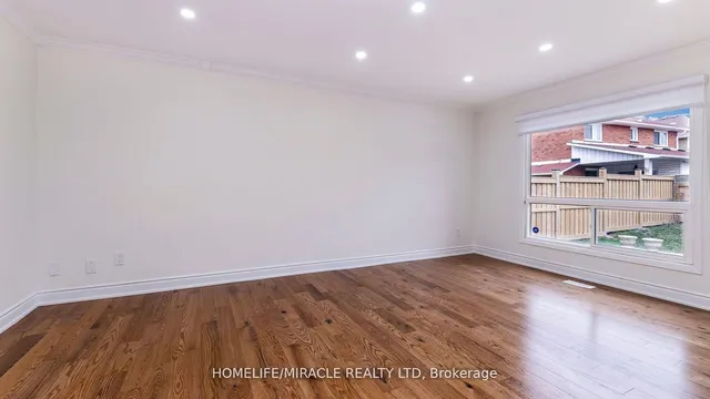 Additional image 6 of 74 Kingknoll Dr