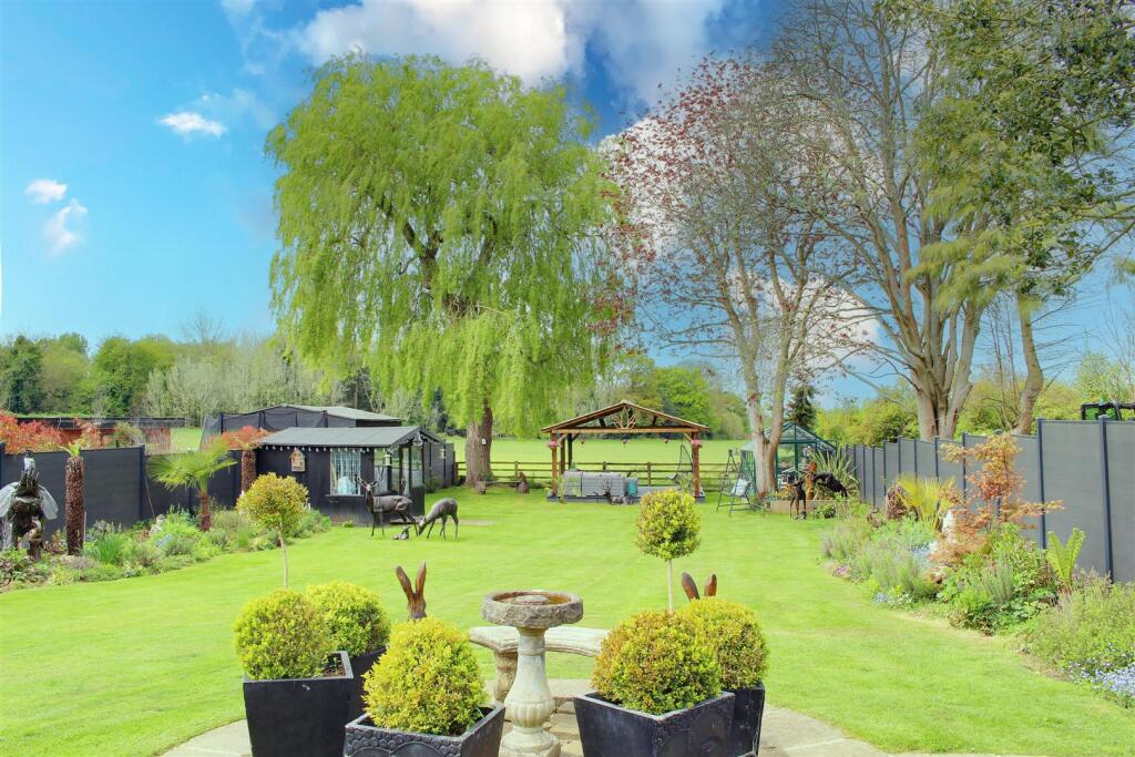 Additional image 34 of Bell Lane, Brookmans Park