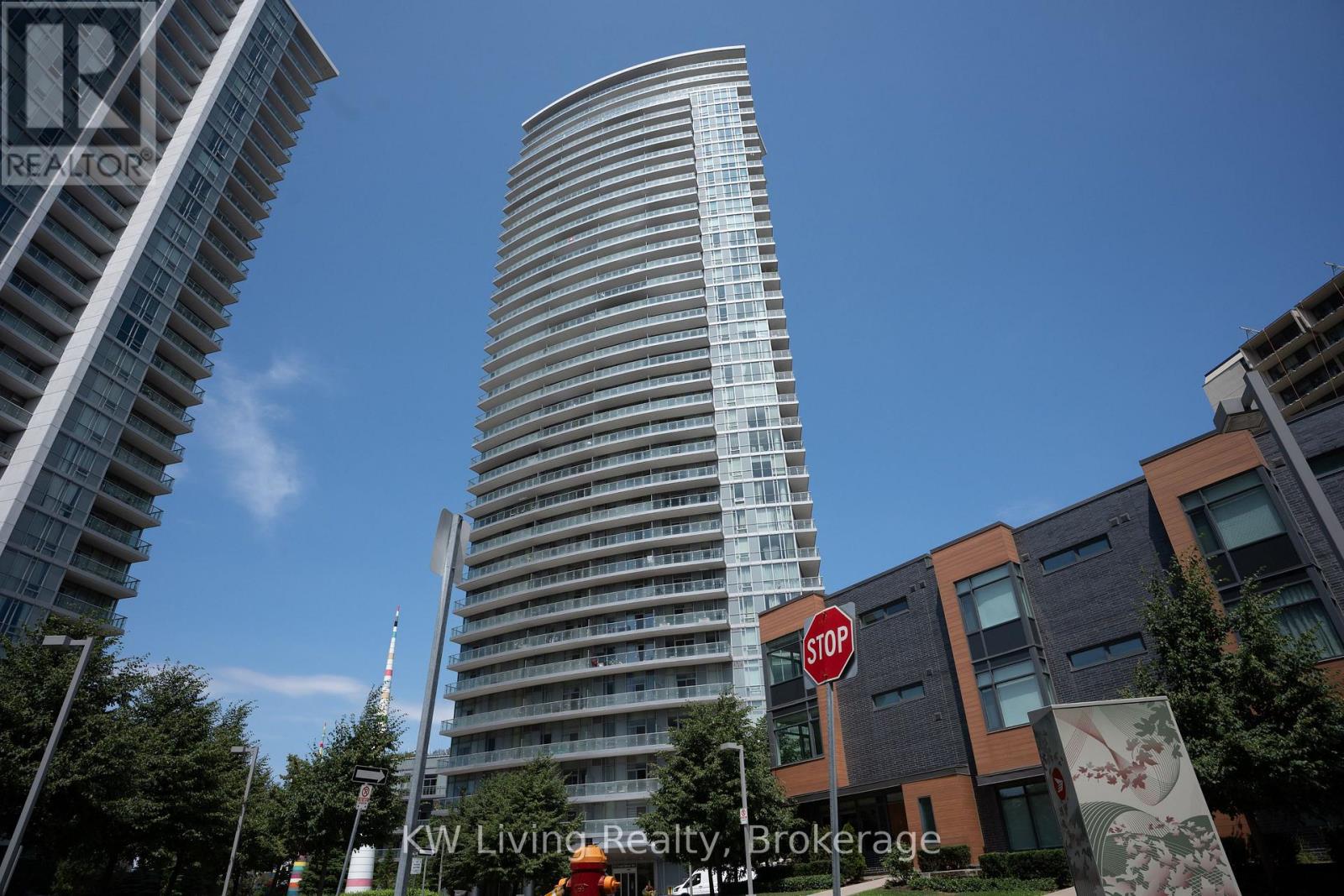 2506 - 70 FOREST MANOR ROAD|Toronto (Henry Farm), Ontario M2J0A9