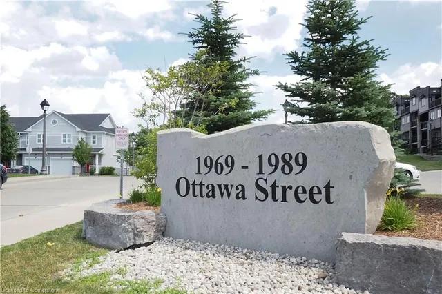 Additional image 39 of 1989 Ottawa St Unit 11