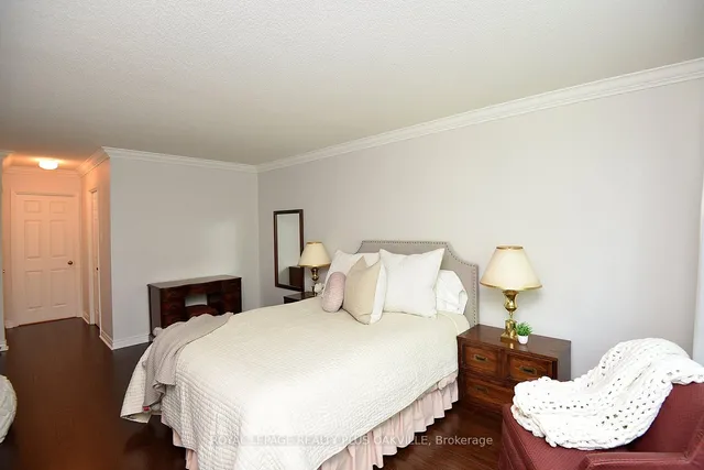 Additional image 23 of 2190 Lakeshore Rd Unit 204