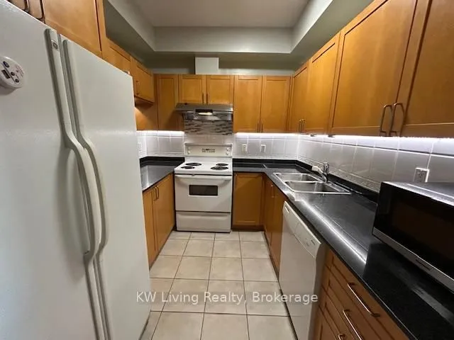 Additional image 10 of 18 William Carson Cres Unit 815