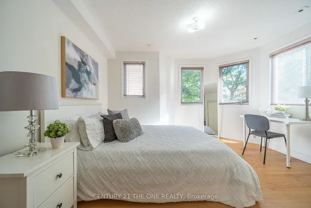 Additional image 18 of 28 Rosebank Dr Unit 1102