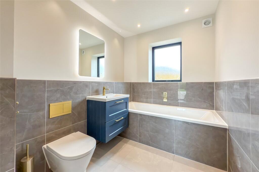 Additional image 15 of Poplars House, Kennel Lane, Kinsbourne Green, Harpenden, Hertfordshire, AL5