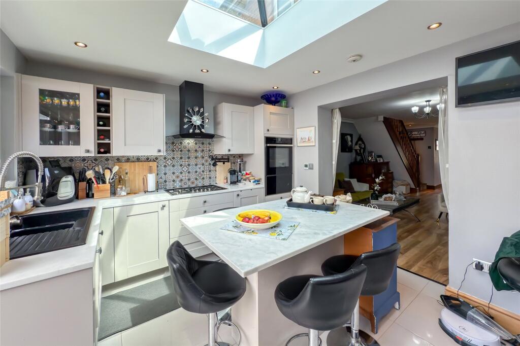 Primary image of Gorseway, Hatfield, Hertfordshire, AL10