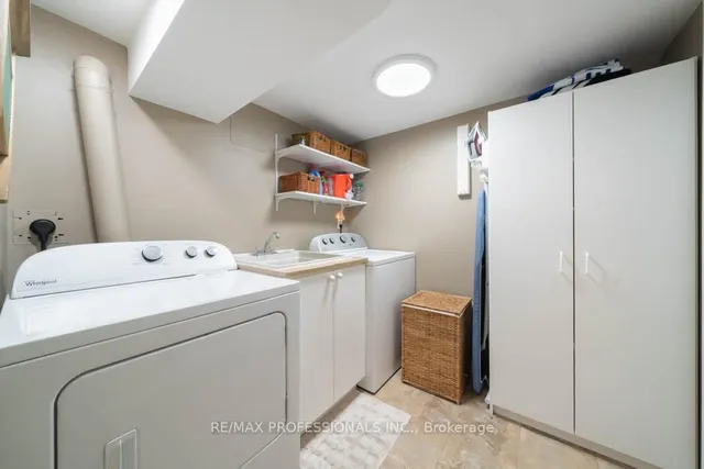 Additional image 25 of 82 Colonial Ave