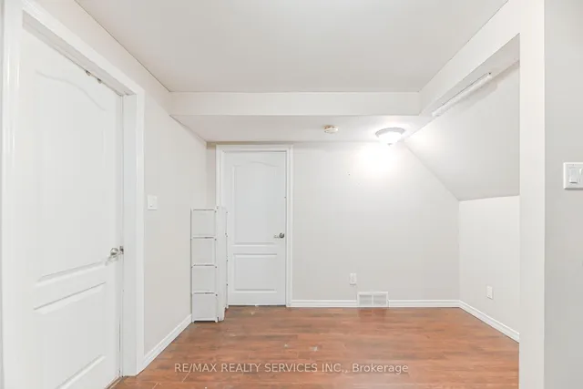 Additional image 42 of 73 Pathfinder Cres