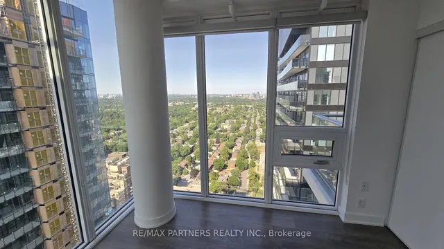 Additional image 8 of 99 Broadway Ave Unit LPH03