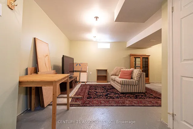 房产图片 27 - 5817 西德茅斯街