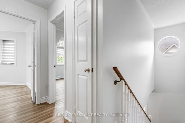 Additional image 16 of 125 Ural Circ