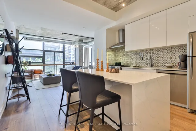 Additional image 5 of 60 Bathurst St Unit 211