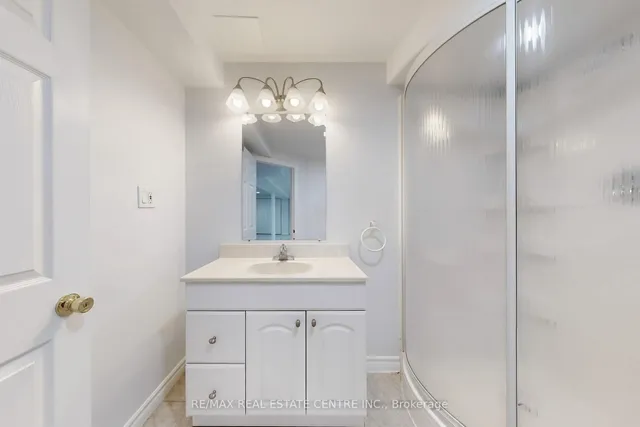 Additional image 41 of 5686 Whitehorn Ave