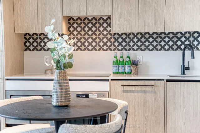 Additional image 29 of 1200 Dundas St Unit 604