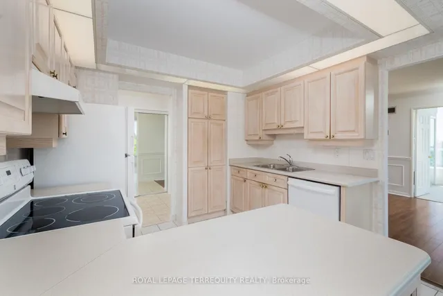 Additional image 21 of 10 Guildwood Pkwy Unit 629