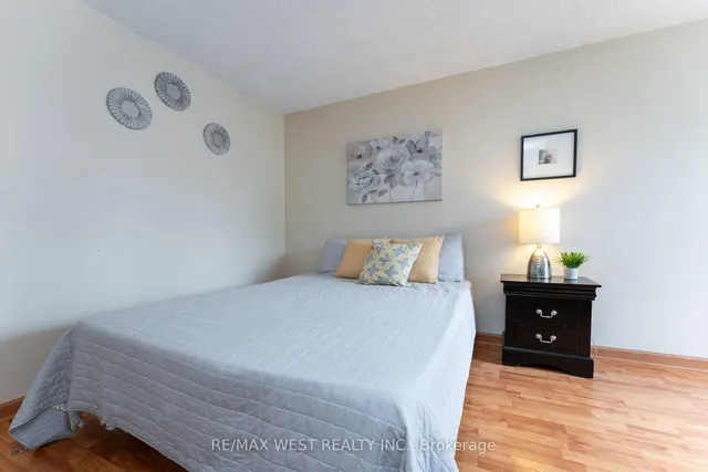 Additional image 14 of 15 Guildwood Pkwy Unit 30