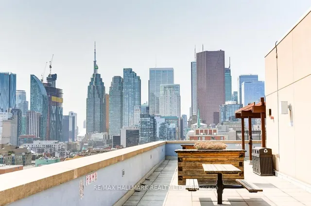 Additional image 23 of 230 King St Unit 911