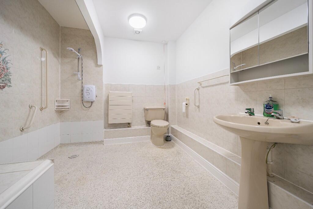 Additional image 5 of Pinner Court, Harborne, B17