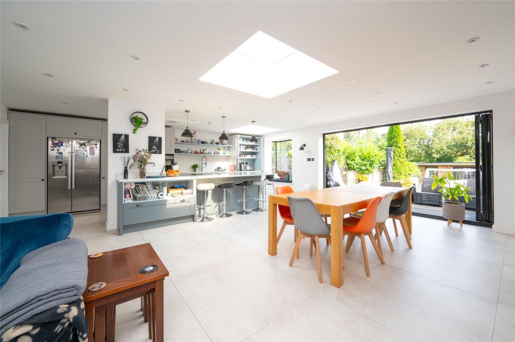 Additional image 23 of Gurney Court Road, St Albans, Hertfordshire