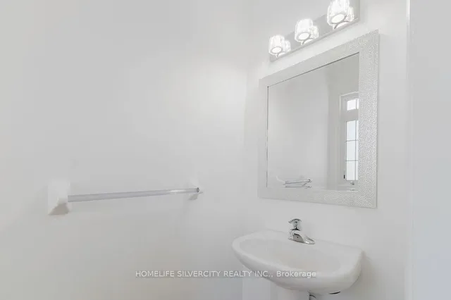 Additional image 43 of 26 Fossil St