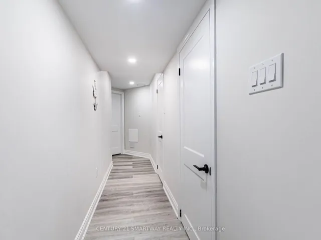 Additional image 42 of 38 Bottlebrush Dr