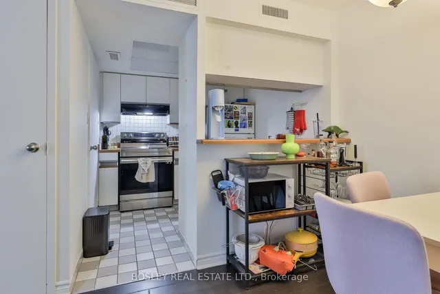 Additional image 6 of 1001 Bay St Unit 1008