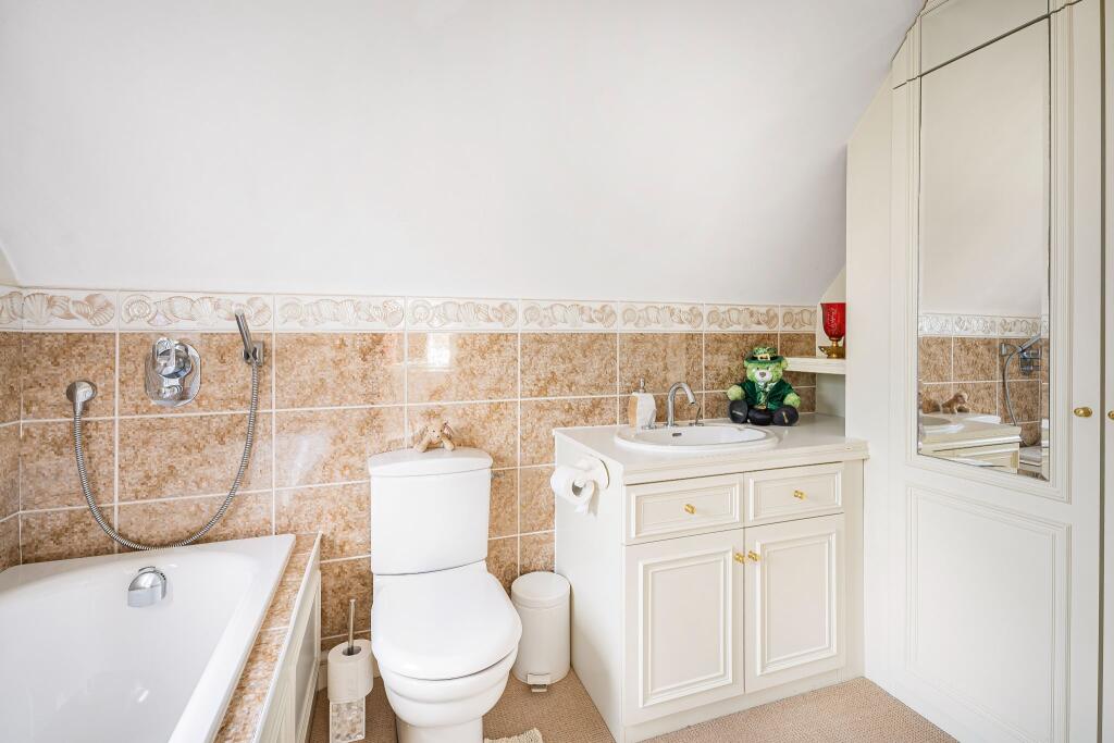 Additional image 17 of Pine Grove, Brookmans Park, AL9