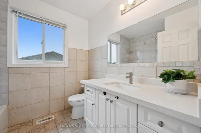 Additional image 28 of 63 Gregg Crt