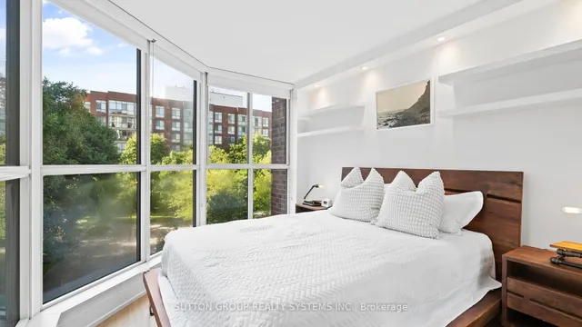 Additional image 24 of 22 Southport St Unit 433