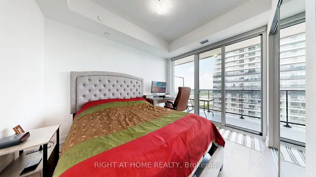 房产图片 25 - 70 Annie Craig Dr 单元 2703