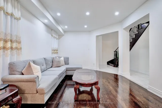 Additional image 11 of 329 Brisdale Dr