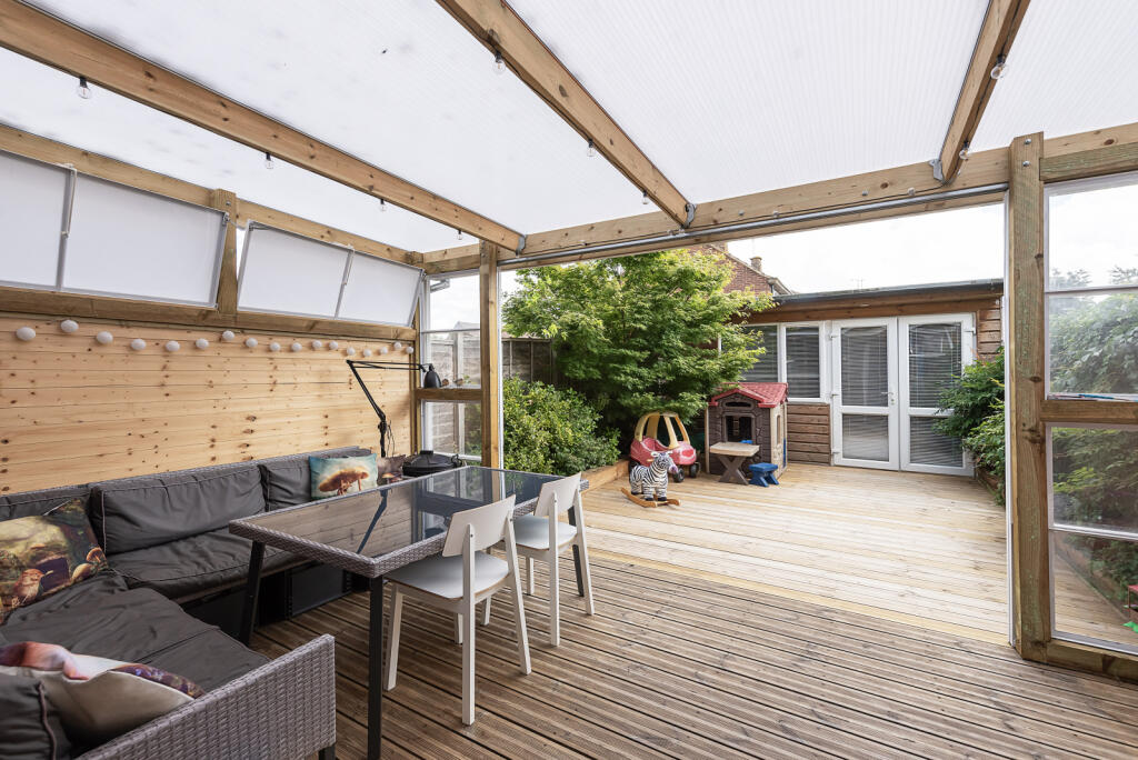 Additional image 13 of Bennetts Close, Colney Heath, St Albans, Hertfordshire, AL4