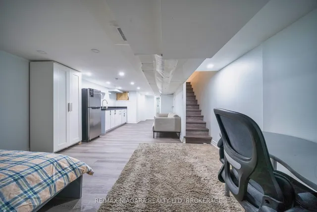 Additional image 35 of 341 Clinton St