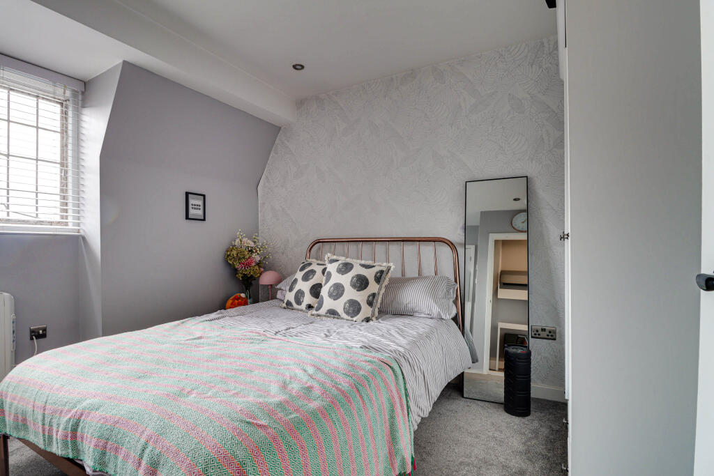 Additional image 8 of Holywell Hill, St. Albans, Hertfordshire, AL1