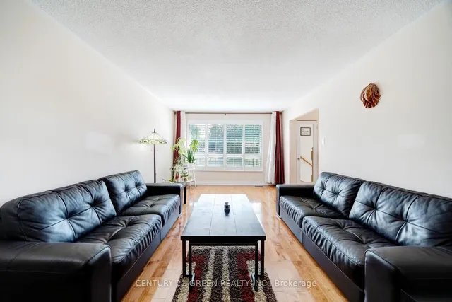 房产图片 8 - 159 Hollyberry Tr