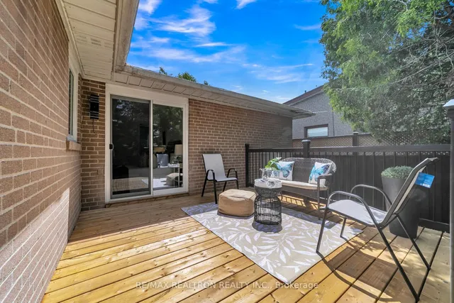 Additional image 18 of 250 Acton Ave