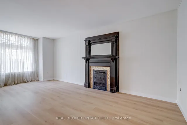 Additional image 5 of 55 Young St