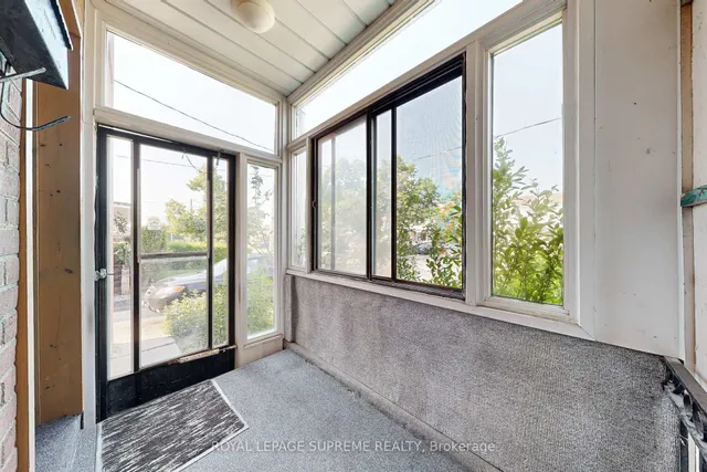 Additional image 3 of 161 Vauxhall Dr