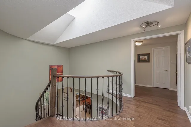 Additional image 25 of 12 Barr Cres