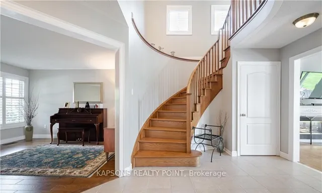 房产图片 16 - 26 Baccarat Cres