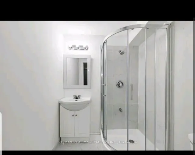 Additional image 16 of 30 Adam St