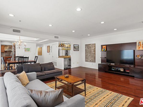 11826 Dorothy St #PENTHOUSE 1, Los Angeles, CA 90049